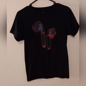 Apple Airpods tee shirt